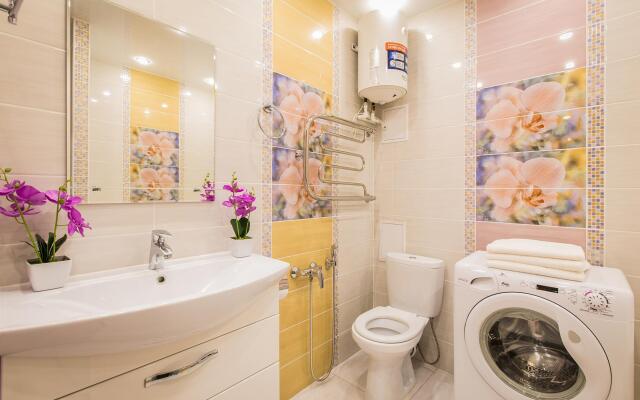 HomeHotel (ХоумХотел) на улице Белозерская 3