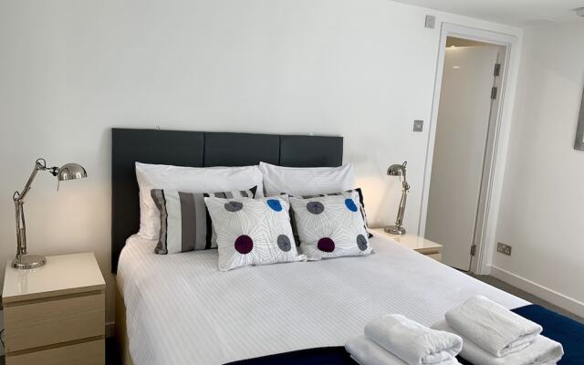 Отель Clyde Waterfront Apartments Великобритания, Глазго - отзывы, цены и фото номеров - забронировать отель Clyde Waterfront Apartments онлайн вид на фасад