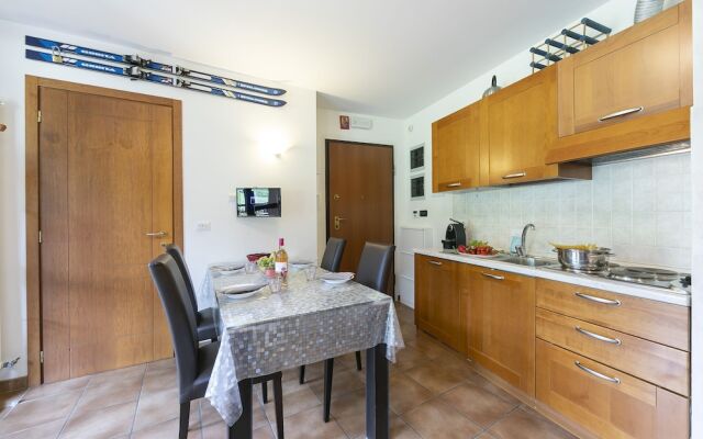 La Marmotta Campo Smith on the Ski Slopes