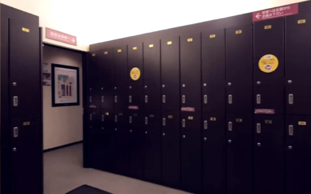 HEARTS Capsule Hotel & Spa Nakasu (Male Only)