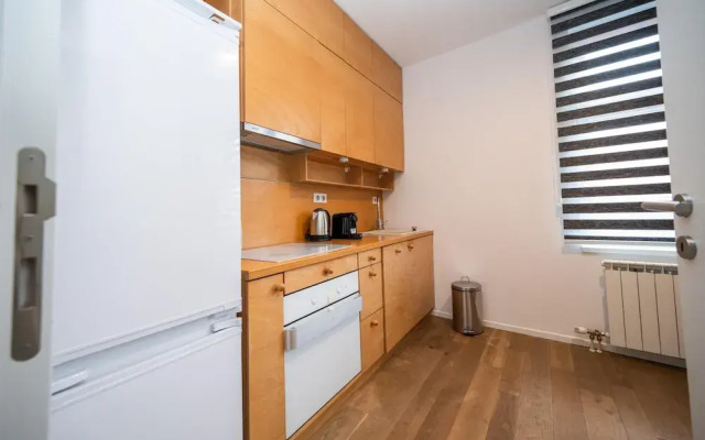 Design 1bdr Apartment With City View