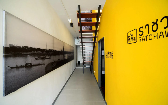 Siam Mitr Hostel