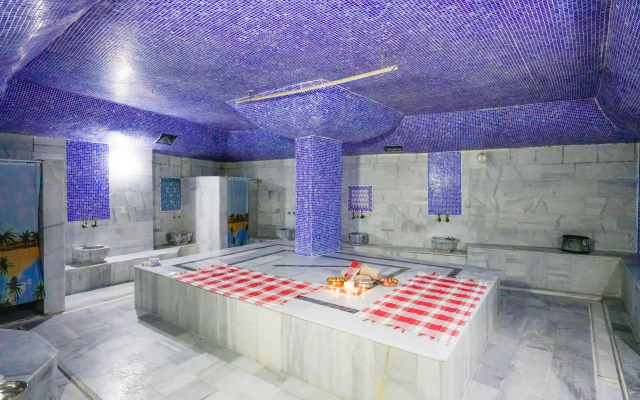 Lara World Hotel