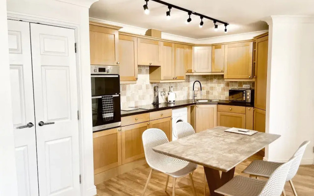 Pochin House Collections