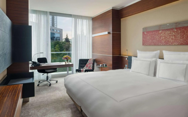 Swissotel Buyuk Efes Izmir