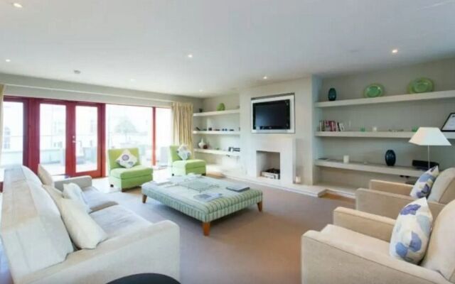 St. Stephen's Green Penthouse