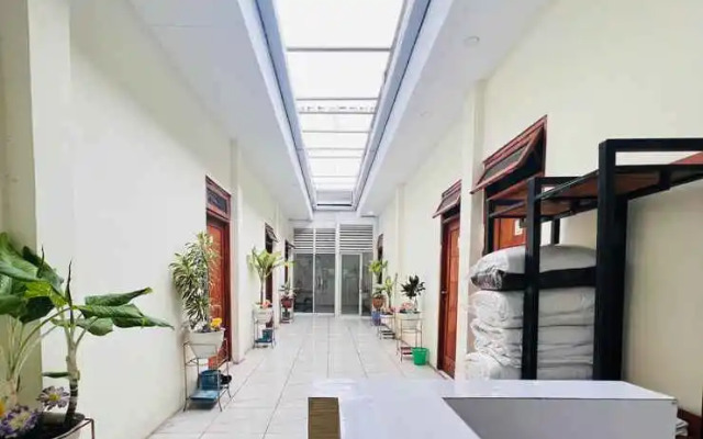 RedDoorz near Alun Alun Sidoarjo