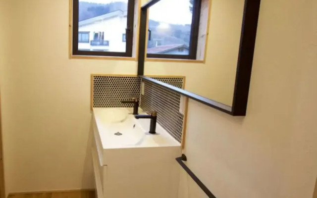 Harvest Eco House
