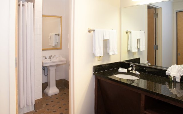 The University of Georgia Center for Continuing Education & Hotel