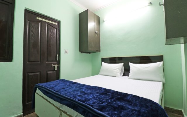 Aadharshila Guest House by OYO Rooms