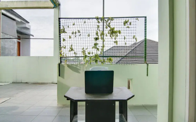 SPOT ON 91858 Raja Homestay Syariah
