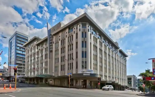 Beautiful And Spacious One Bedroom In Cbd!