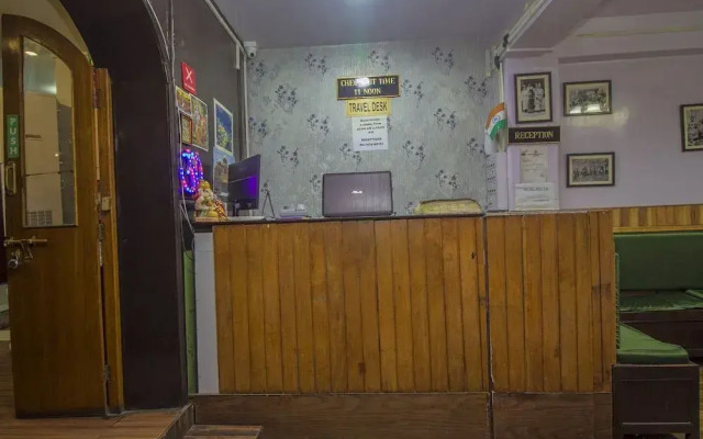 OYO 23629 Hotel Migtin