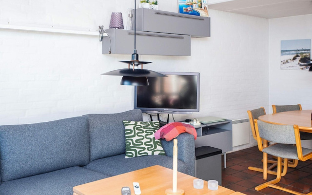 Cozy Holiday Home in BlÃ¥vand near Beach