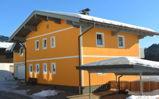 Luxurious Mansion in Goldegg