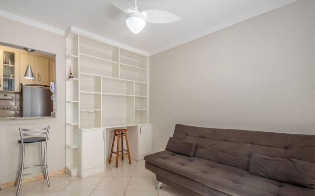 Apartments 160m From the Beach in BC - SRL