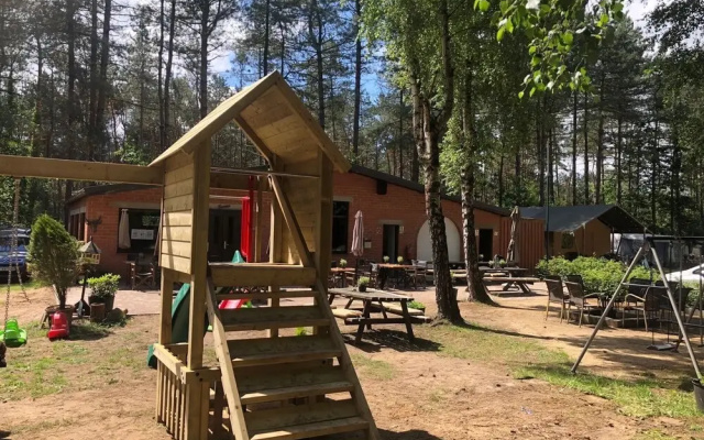 Nice Chalet With Garden, in the Antwerp Kempen
