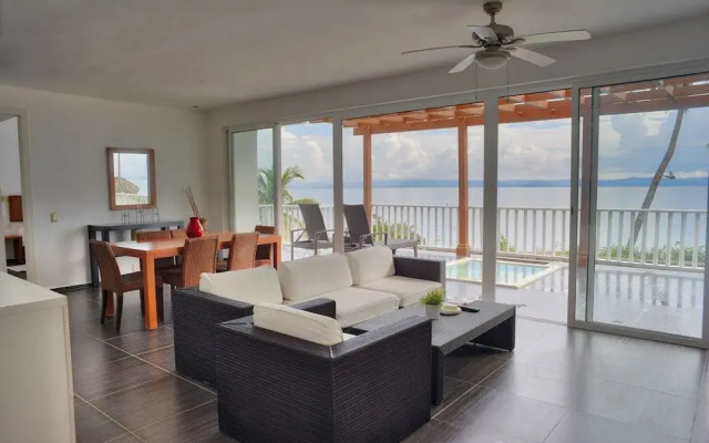 Blue Bay Vacation Rentals at Vista Mare