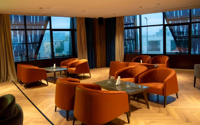 Ramada Hotel & Suites by Wyndham Erbil 32 Park