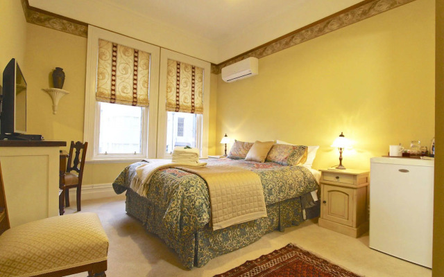 Bard House Bed & Breakfast