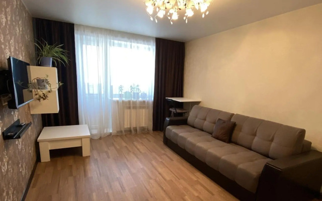 Желтый Нарцисс на улице Лесная