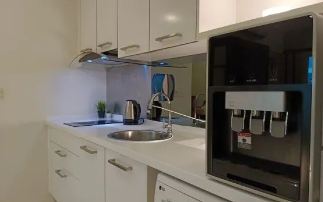 KLCC Dorm (7 min walking to Twins Tower)