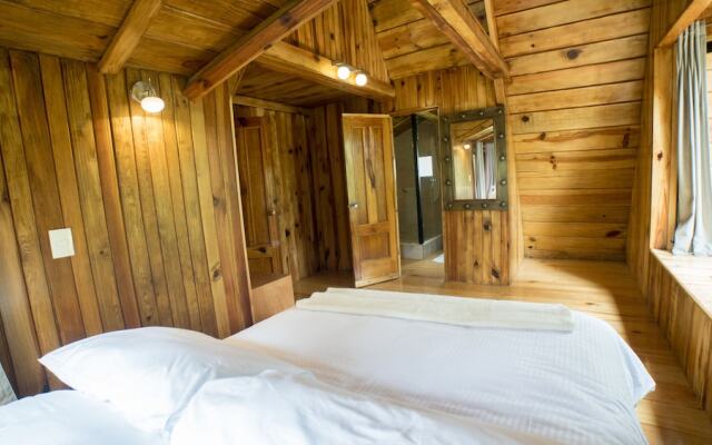 Valle de Bravo Family Retreat Cabin Surrounded by Nature