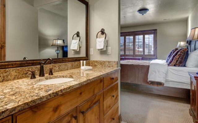 Stillwater Shores 1273 5 Bedroom Townhouse by RedAwning