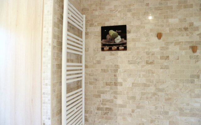 Maison avec piscine intérieure