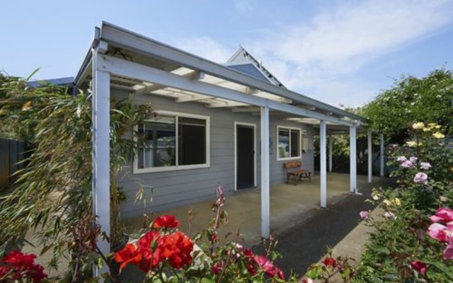 Albany Harbourside Apartments and Houses
