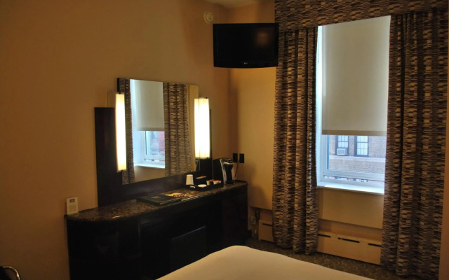Washington Square Hotel