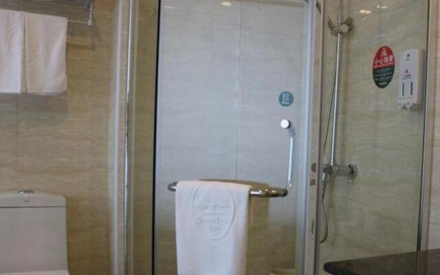 GreenTree Inn Chongqing North Railway Station Express Hotel