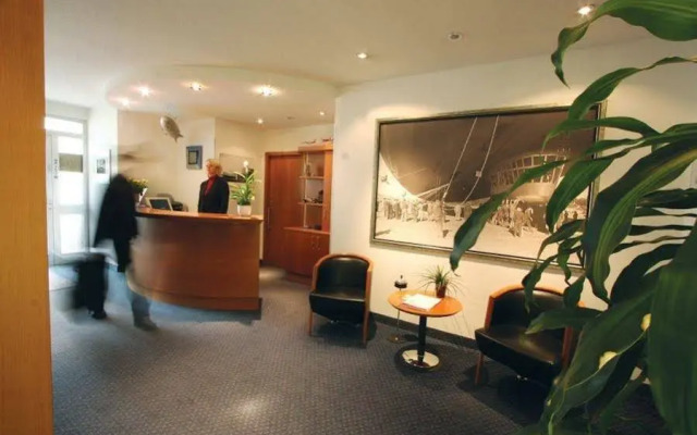 Hotel Zeppelin