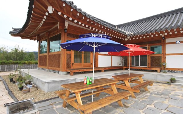 Gyeongju Namsan Korean House Pension