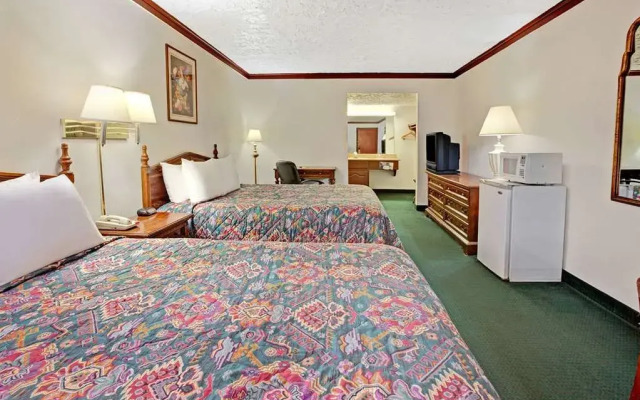 Super 8 Moore Oklahoma City Area