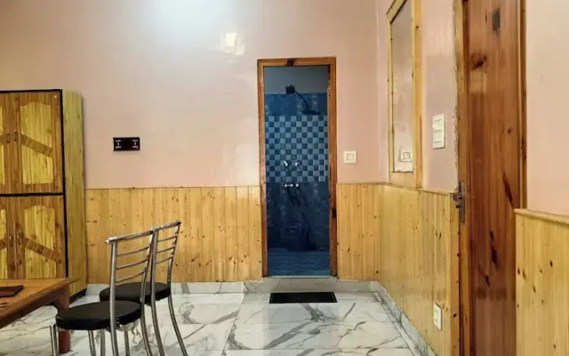 Majestic Mountain Bhaiji Guest House