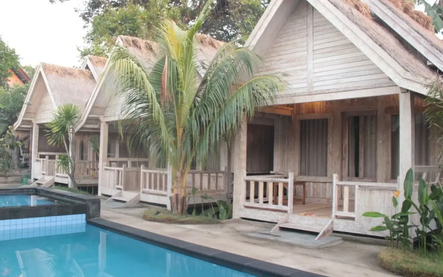 Youpy Bungalows
