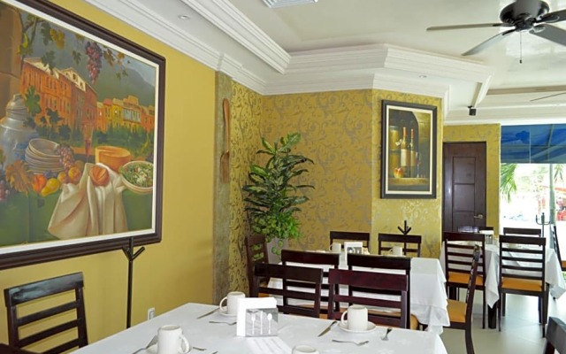 Resort Mision del Mar