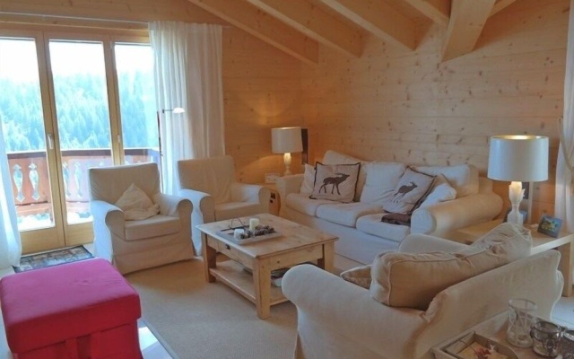 Appartement Esserts A42 – Guest Rooms – Val d'Illiez