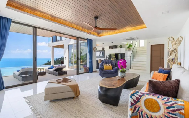 Villa the wave