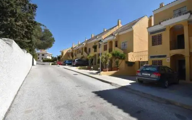 Beautiful beachside duplex apartment with amazing sea views