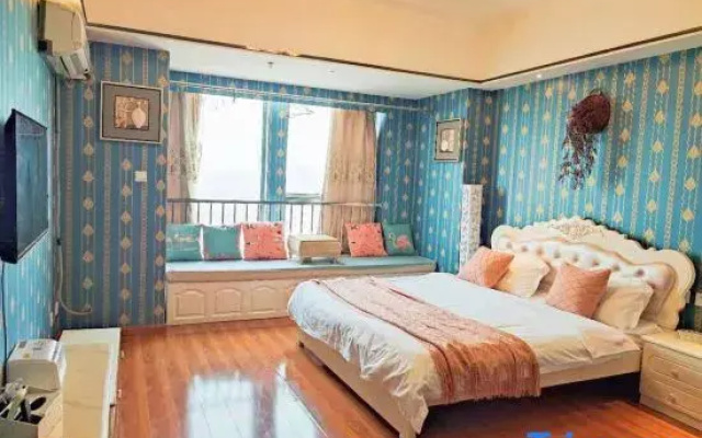 Youth Sunshine Apartment (Taizhou Wanda Store)