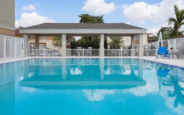 Candlewood Suites Miami Intl Airport-36th St by IHG