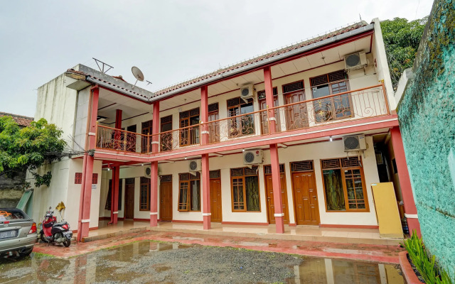 OYO 3882 Pondok Pujasera