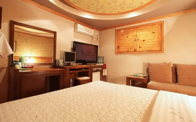 Pocheon Supsogui Gungjeon