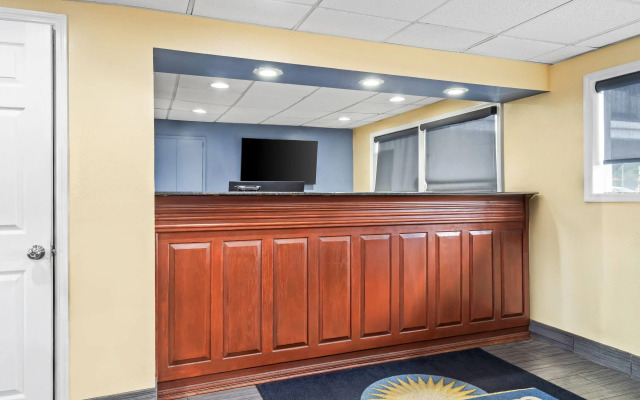 Days Inn by Wyndham Jacksonville NC