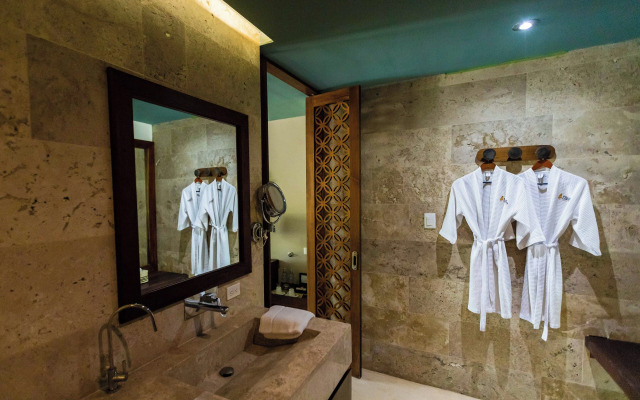 Hotel Villas Caracol