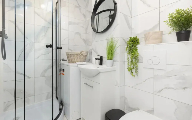 Pet Friendly Apartment by Renters