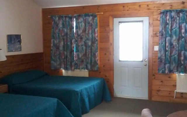 Quiet Bay Inn & Café