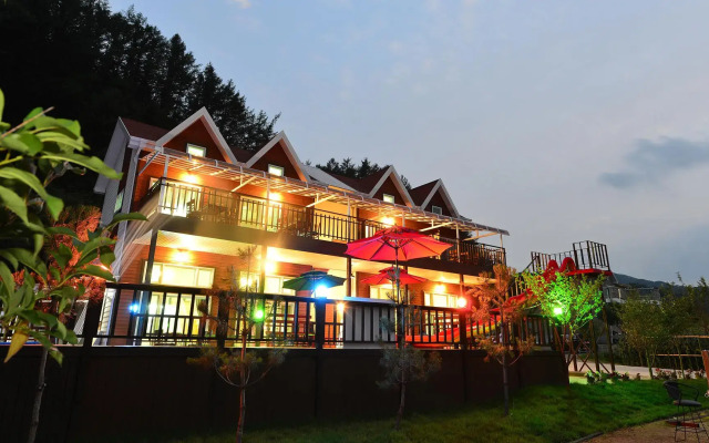 Gapyeong Jangmi Pension, All rooms Duplex